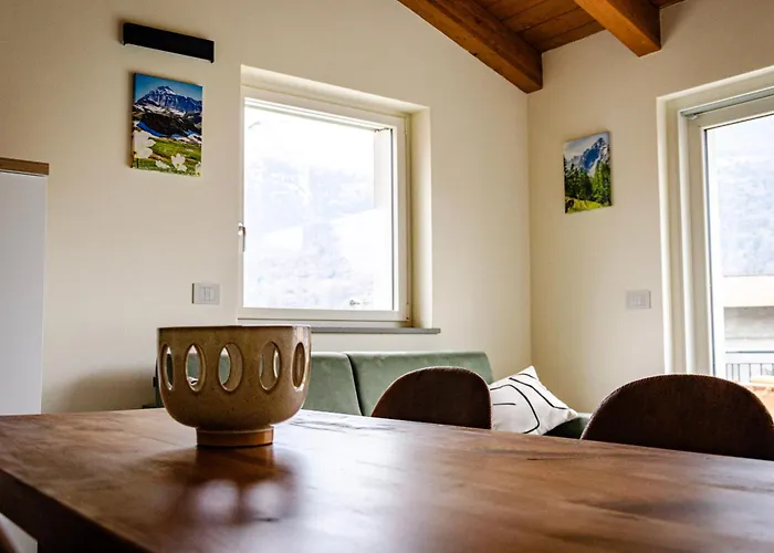 La Terrasse De Dyno * Nus